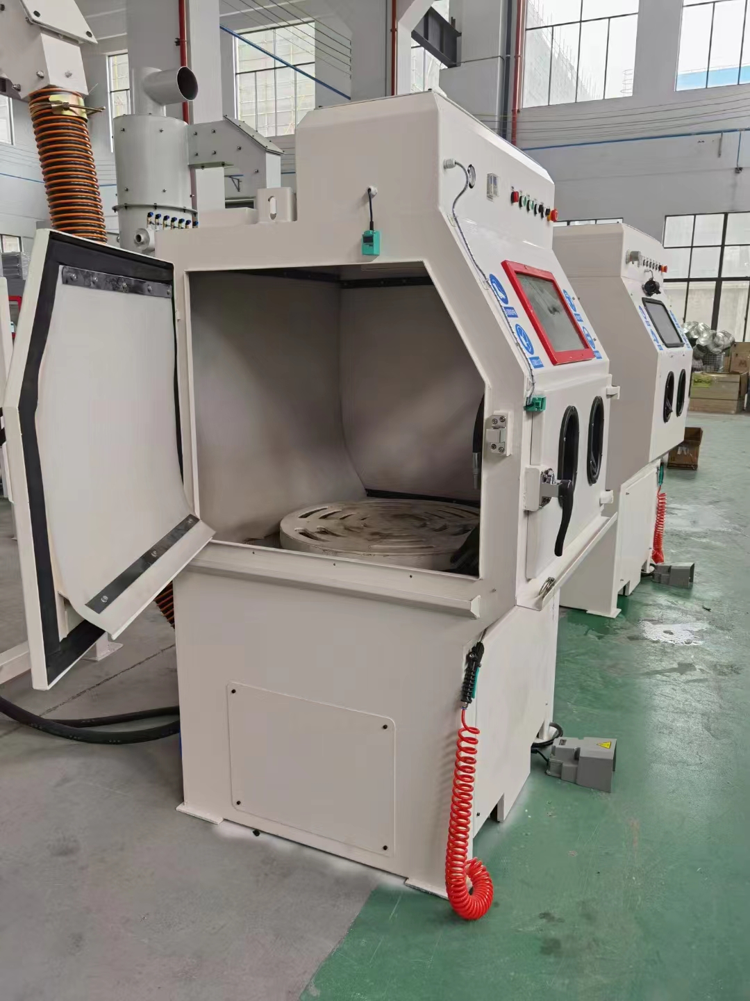 安徽移动式抛丸机的工作原理?